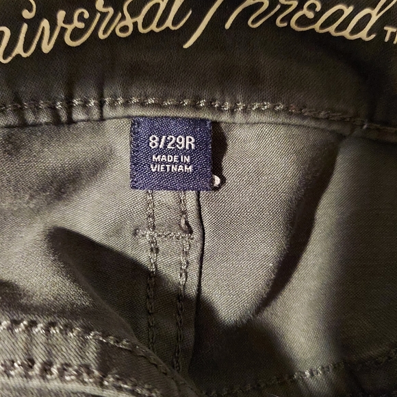 NWOT Universal Thread Mid Rise Skinny Green Jeans - Picture 5 of 5